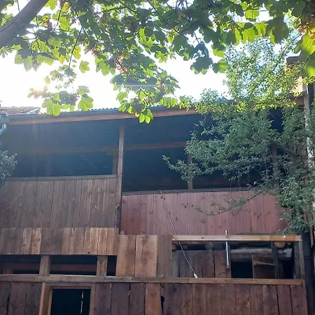 Dumanova House Konukevi *