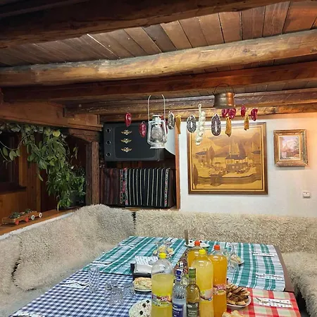 Dumanova House Guest house *